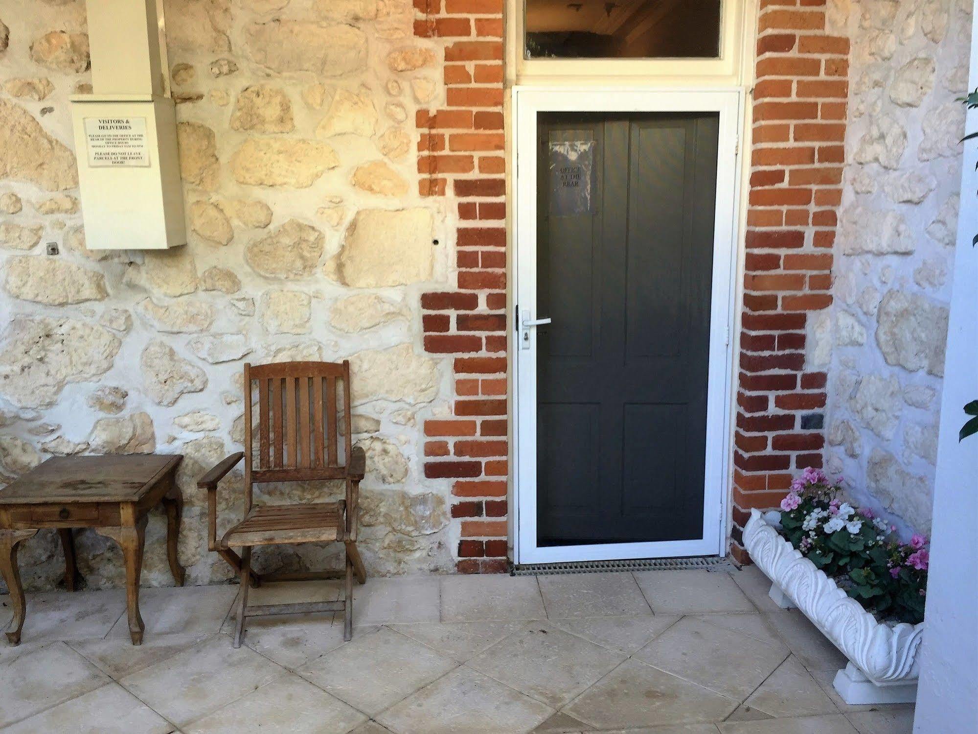 Arundels Boutique Accommodation West Perth Exteriör bild