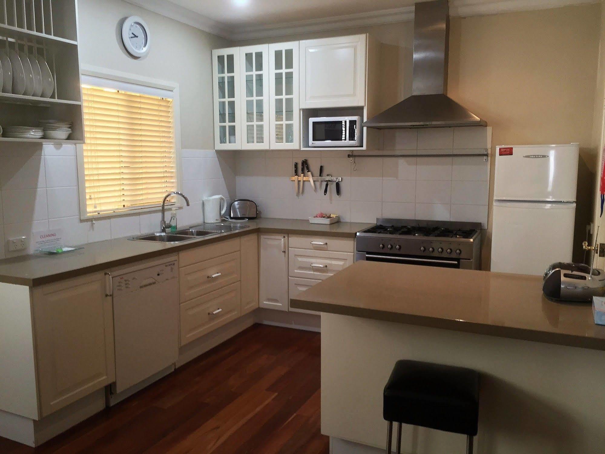 Arundels Boutique Accommodation West Perth Exteriör bild